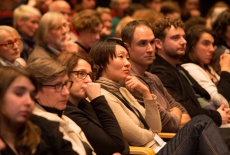 19. Ein konzentriertes Publikum bei den Panelgespraechen