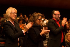 7. Standing Ovations fuer die Ehrenpreistraegerin